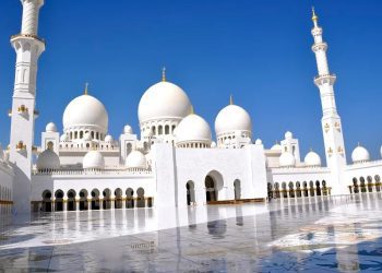 Kemenag Buka Seleksi Imam Masjid untuk Uni Emirat Arab